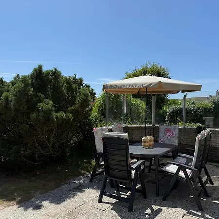 Holiday home Strandparel 276 *