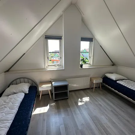 Holiday home Strandparel 276 *